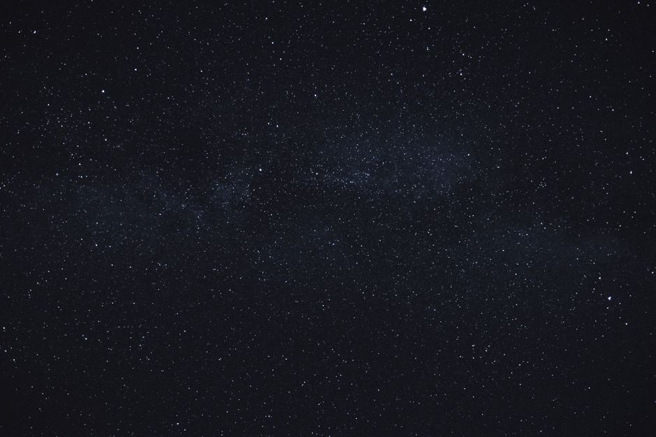 【要注意日】8月12日の12星座運勢｜足元見直しの日