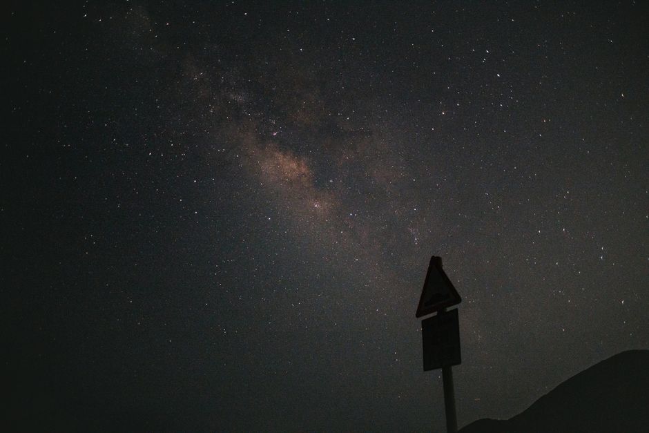 8月15日の運勢｜12星座の今日の運気と開運アクション